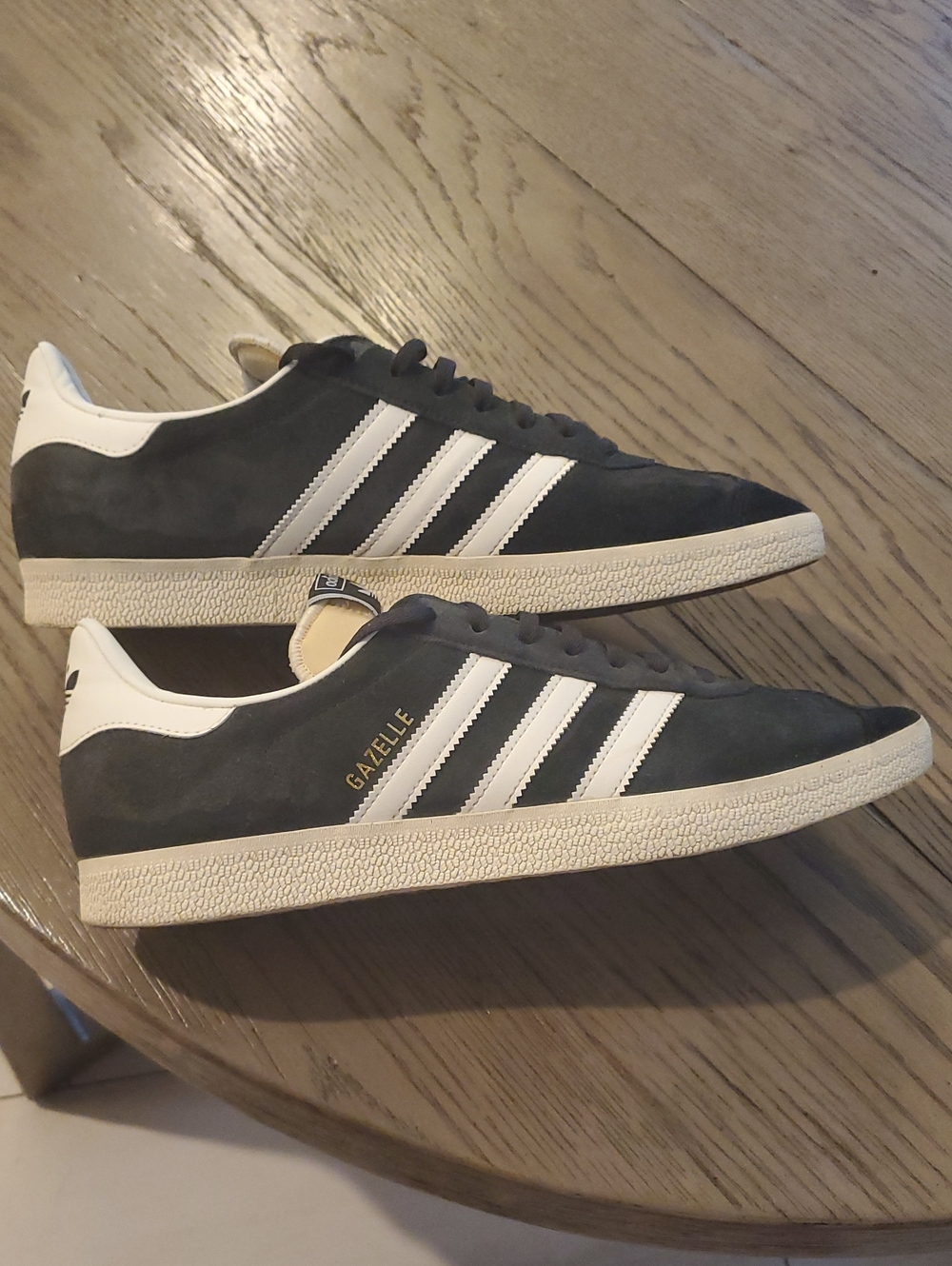 ADIDAS - Picture 5 of 8